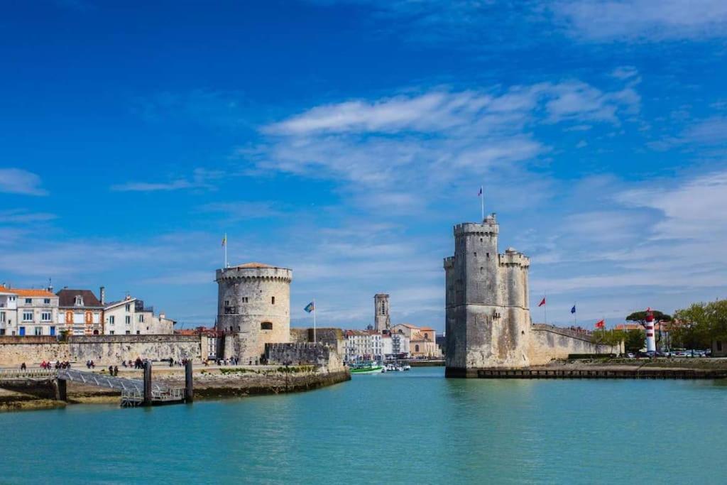 Appartement Plein Charme Aux Minimes Terrasse Calme + Parking à La Rochelle  Extérieur photo